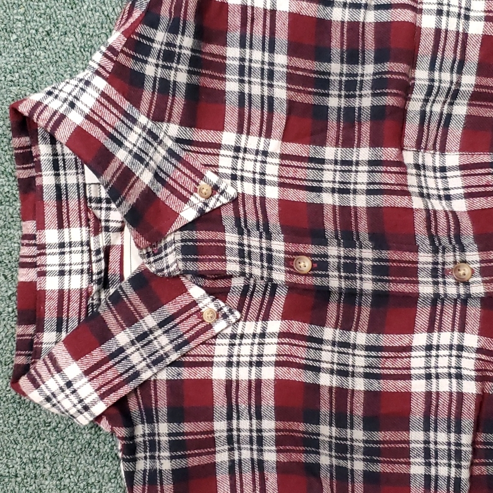 Men's flannel shirt